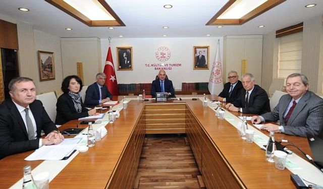 Turizm taşımacılarının sorunları Bakan Ersoy’a aktarıldı