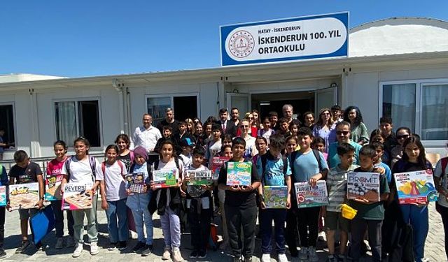 TREDER depremzede öğrencilere akıl ve zeka oyunları dağıttı