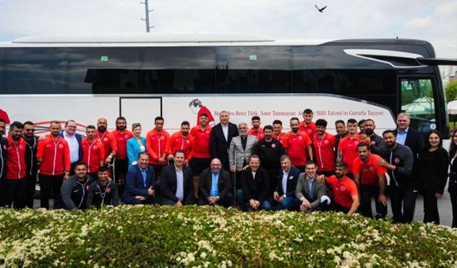 Mercedes-Benz Türk, Ampute Futbol Milli Takımı'nı Hoşdere Otobüs Fabrikası’nda ağırladı