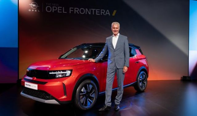 Opel yeni Grandland’in dünya prömiyerini 130 milyon Euro yatırım yaptığı fabrika da kutladı