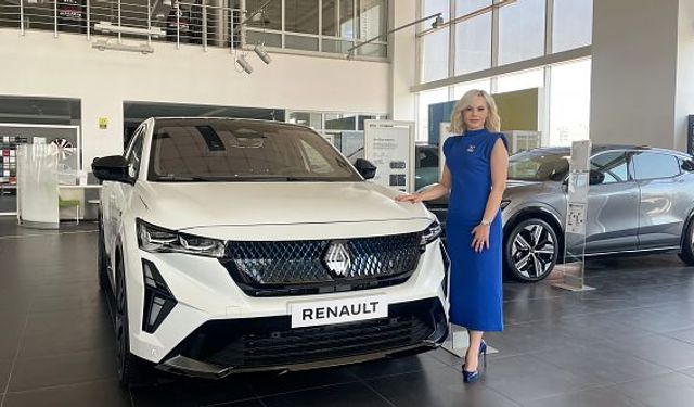 Renault, yeni modeli Rafale E-Tech Full Hybrid 200 HP ile Türkiye piyasasına rüzgar gibi bir giriş yaptı.