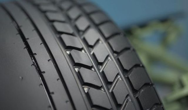 Pirelli P Zero 40 Yaşında: Ultra Yüksek Performans Lastiğinin Evrimi
