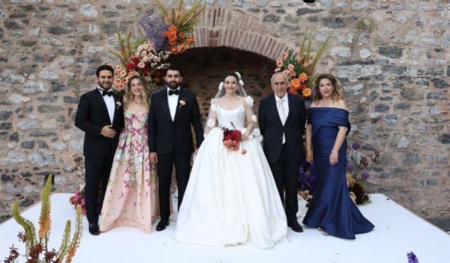 Bayram ve Demir ailesinin mutlu günü