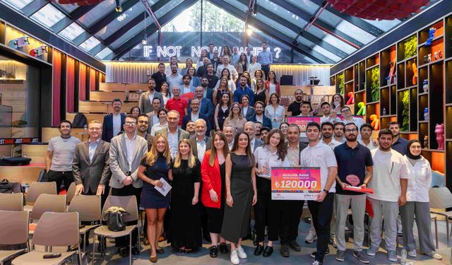 Anadolu Grubu üniversite öğrencilerini inovasyona teşvik etmeye devam ediyor