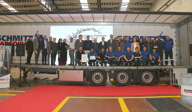 Schmıtz Cargobull, “Yılın En Başarılı Yetkili Servisi” Ödülünü Artıfe Servisone’a Verdi