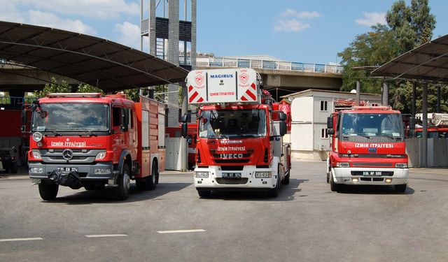 İzmir İtfaiye Dairesi Başkanlığı, hızlı müdahale için tam otomatik şanzıman donanımlı araçları kullanıyor