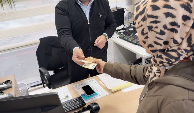 Ulaşım AŞ’den örnek davranış: 250 Euro sahibine teslim edildi