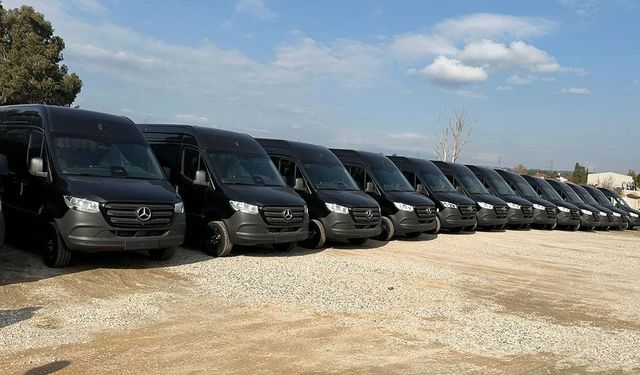 Hasmer Otomotiv’den Pegas Touristik’e 20 adet Sprinter teslimatı