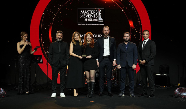 Mercedes-Benz Türk’ün Sağlık Bakım Tırı’na “En İyi Roadshow” Ödülü