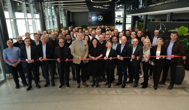 Mercedes-Benz Türk Aksaray Müşteri Merkezi yenilenen yüzüyle hizmete açıldı