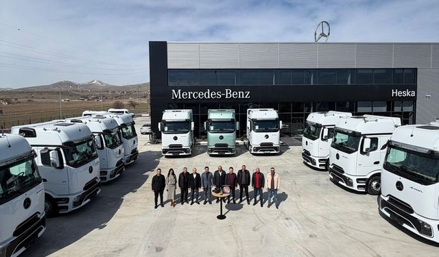 HESKA Motorlu Araçlar’dan Ünal Lojistik’e 15 adet Mercedes-Benz Actros L