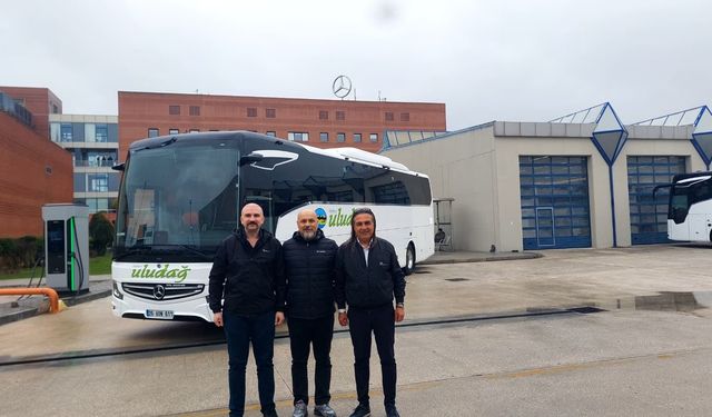 Hastalya’dan Esvip Turizm’e Mercedes-Benz Tourismo teslimatı