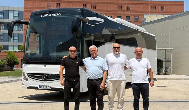Hastalya Otomotiv’den Sorkun Petrol’e Tourismo 15 RHD 2+2 teslimatı