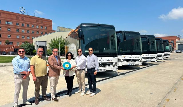 Hasmer Otomotiv’den Kıraç Turizm’e 5 adet Tourismo teslimatı