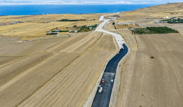 Van Gölü Sahil Yolu 65 km olacak