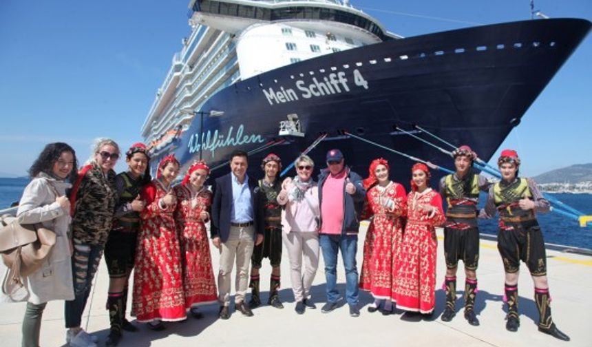 Bodrum'a ilk gelen Kruvazier