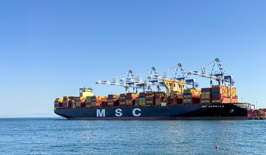 Marport tarihinin en büyük gemisine ev sahipliği yaptı