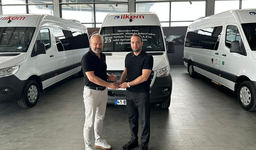 Gülsoy Otomotiv’den İlkem Turizm’e 25 Sprinter teslimatı