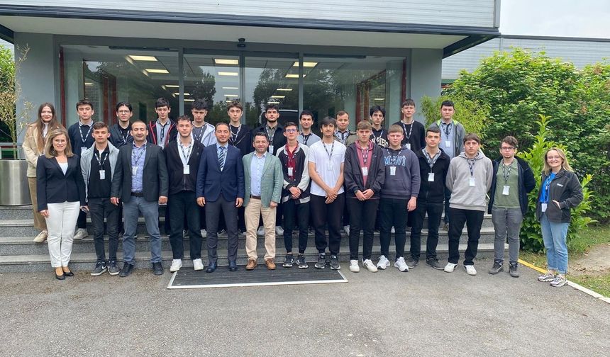 "Otokar ile Güçlü Yarınlar" Projesi İlk Yılında 550 Öğrencinin Geleceğine Değer Kattı