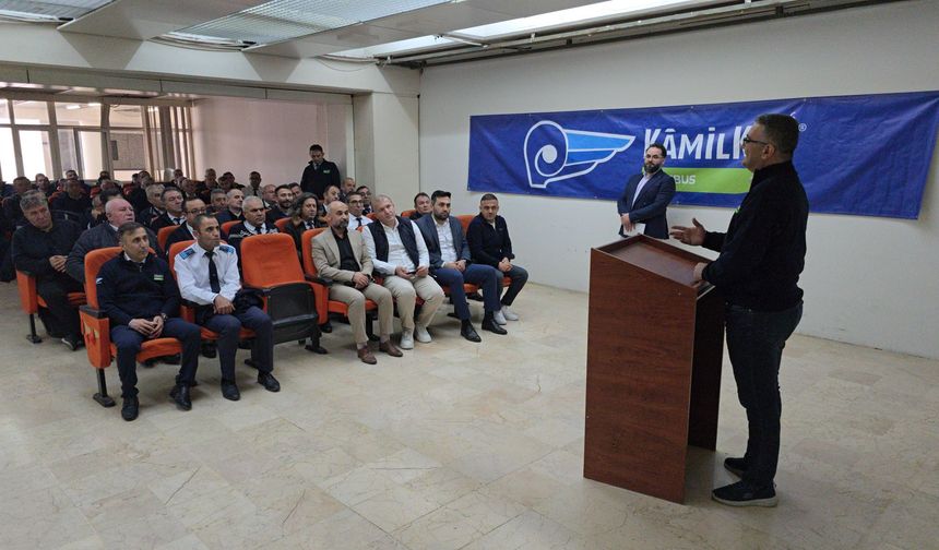 Kâmil Koç, Dünya Şoförler Günü’nü Ankara’da kaptanlarıyla kutladı