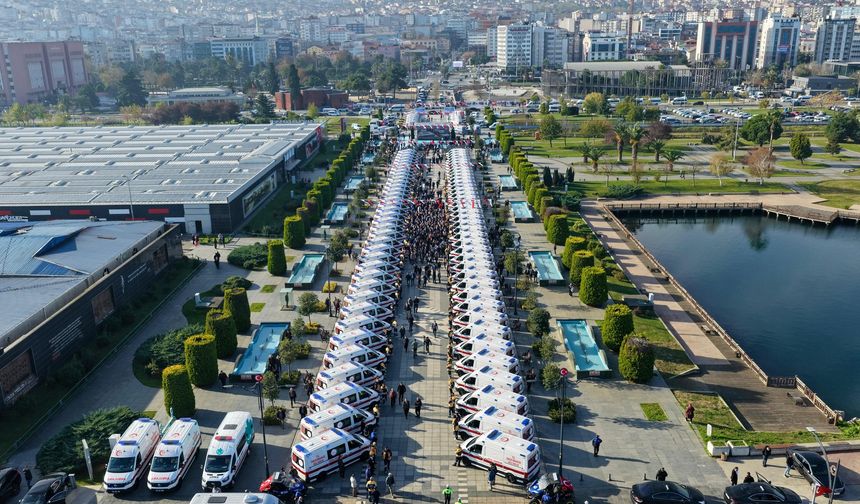 100 yeni ambulans teslim töreni gerçekleşti