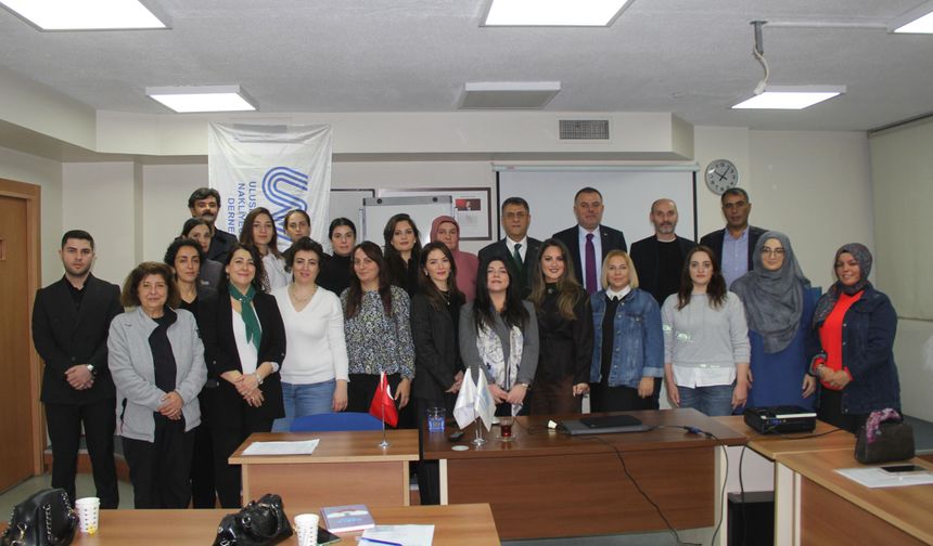 Kadın tır sürücüleri yola çıkıyor