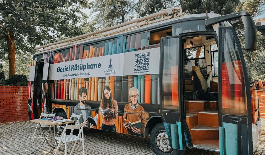 Gezici Kütüphane tatilde yollara çıkıyor