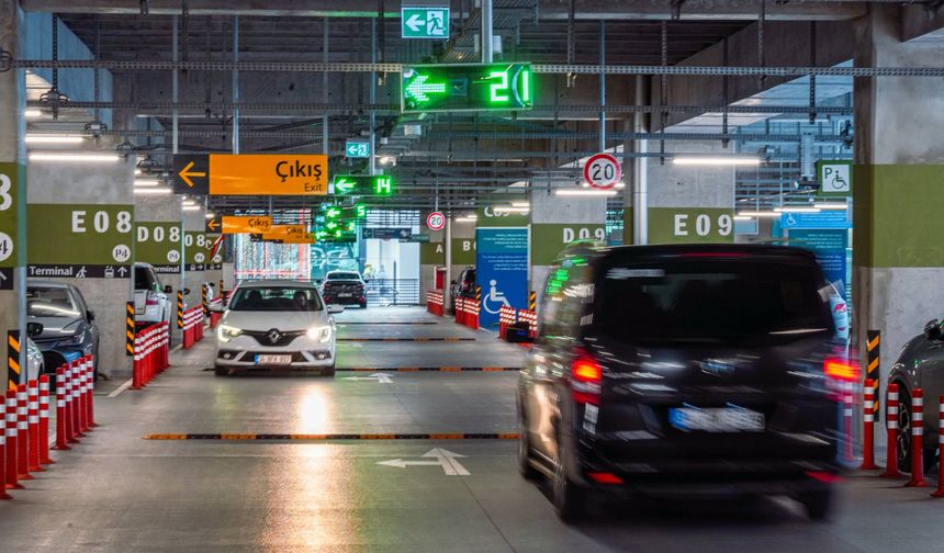 İstanbul Havalimanı’nda turizm araçlarına 60 günlük otopark yasağı uygulaması
