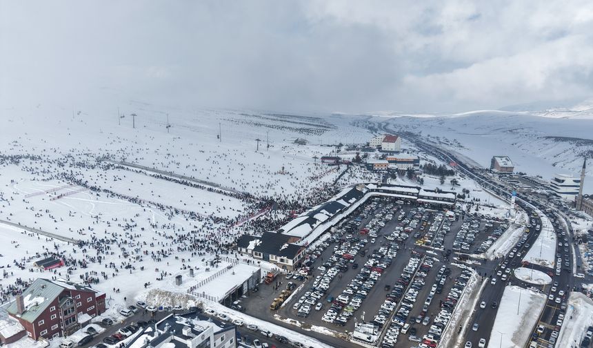 Erciyes Kayak Merkezi 1 milyon 400 bini aşkın misafir ağırladı