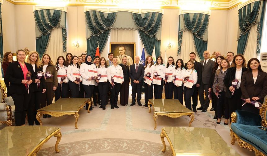 Bursa'nın rayları kadınlara emanet