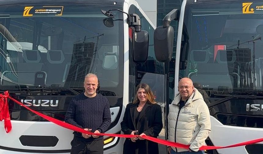 Yenilenen Isuzu Novo Lux araçların ilk teslimatı Enke Otomotiv’den System Transport’a oldu