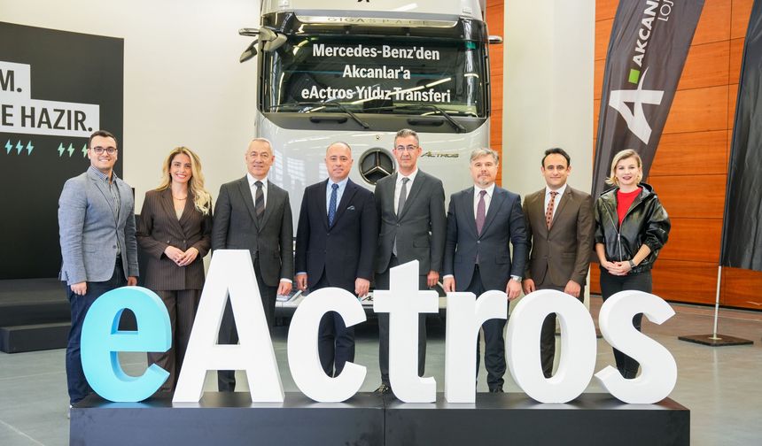 Mercedes-Benz Türk’ten Akcan Holding’e  eActros 600 ve eActros 300 Teslimatı
