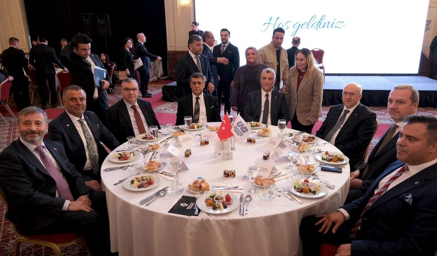 Nakliyeciler UND iftarında buluştu