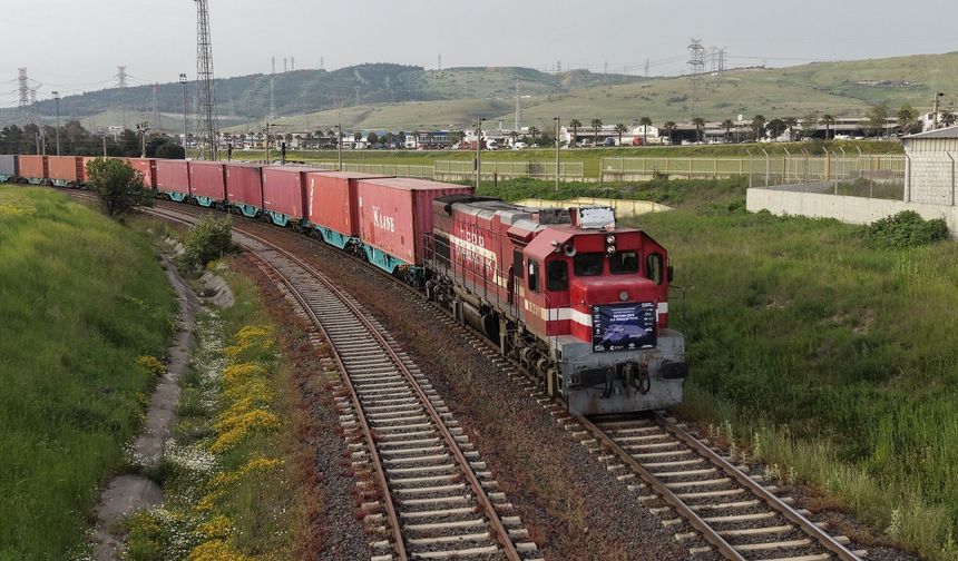 Pasifik Eurasia’dan tirihi adım: İzmir’den Şanghay’a ilk ihracak blok treni yola çıktı