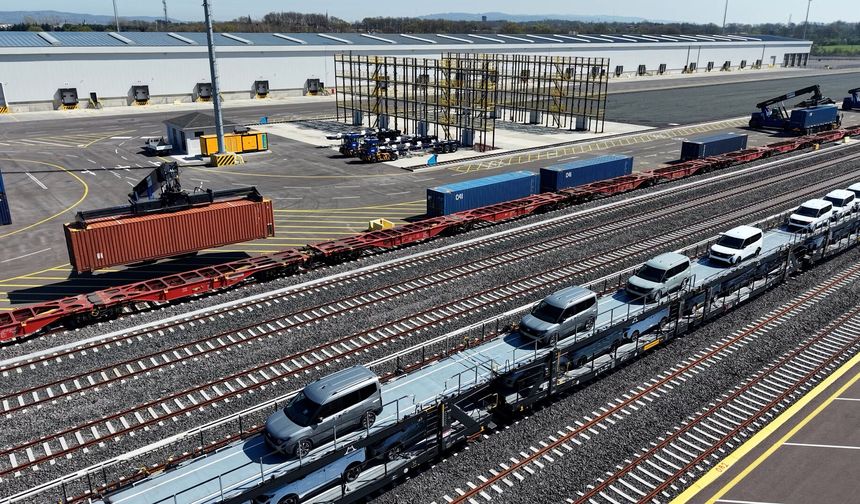 Railport’tan duısport’a ilk ihracat treni başarıyla gerçekleştirildi