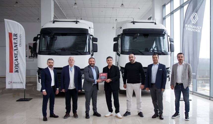 İstanbul Lojistik’e 20 adet Renault Trucks T480 çekici