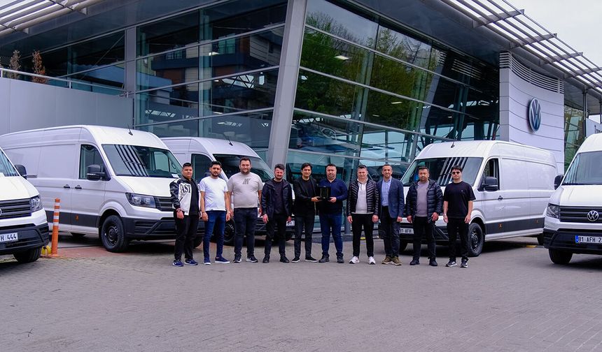 Volkswagen Ticari Araç’tan Yıldırımlar Lojistik Filosuna Crafter Teslimatı