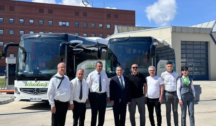 Balıkesir Uludağ Turizm 20 adetlik Mercedes Tourismo yatırımının ilk 2 adetini teslim aldı