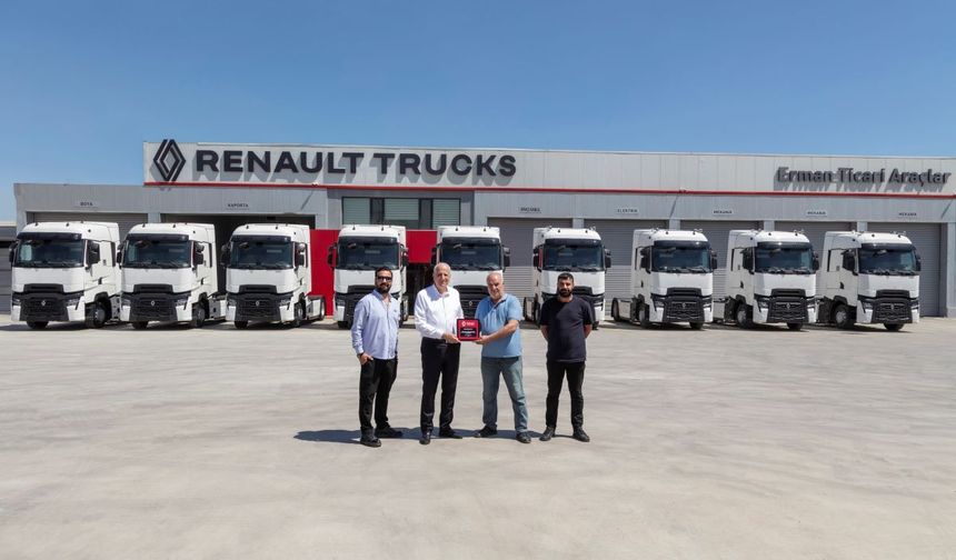 Onaylar Ekspress filosuna 10 adet Renault Trucks T520 kattı
