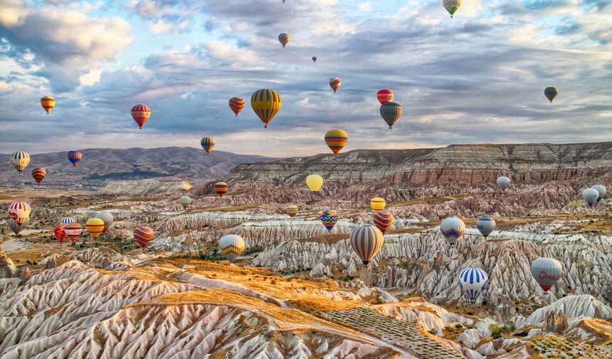 İlk 6 ayda balon turizminde 308 bin yolcu seyahat etti