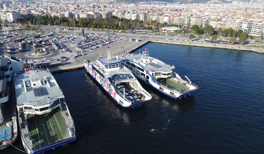 İZDENİZ'in ek seferleriyle 20 bin araç trafiğe çıkmadı