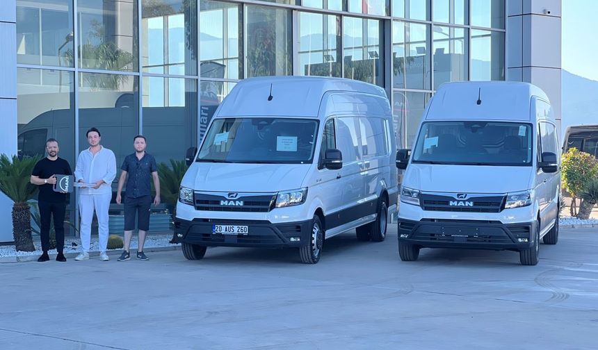 Mecikoğulları Otomotiv’den Ceyfa Tekstil’e 2 adet MAN TGE teslimatı