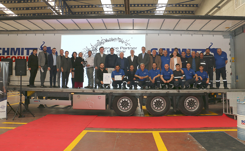 Schmıtz Cargobull, “Yılın En Başarılı Yetkili Servisi” Ödülünü Artıfe Servisone’a Verdi