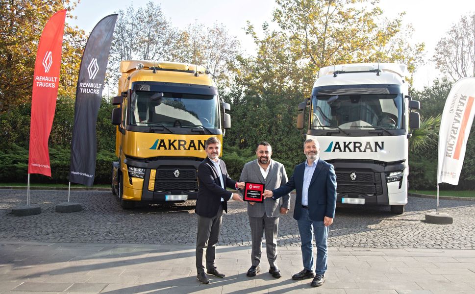 Akran Grup 2025’i 50 adet Renault Trucks T480 ile yatırım ile kapatıyor