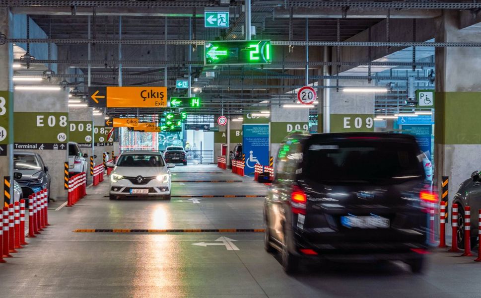 İstanbul Havalimanı’nda turizm araçlarına 60 günlük otopark yasağı uygulaması