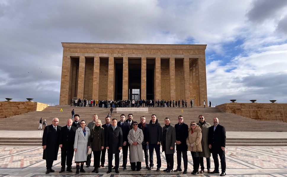 UTİKAD heyeti 40. Yılında Anıtkabir’i ziyaret etti