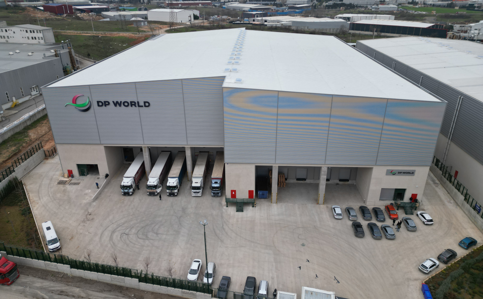 DP World Türkiye’de ilk kontrat lojistiği deposunu açtı