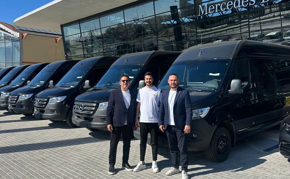 Hasmer Antalya’dan Aksu Tur'a 10 adet Sprinter teslimatı