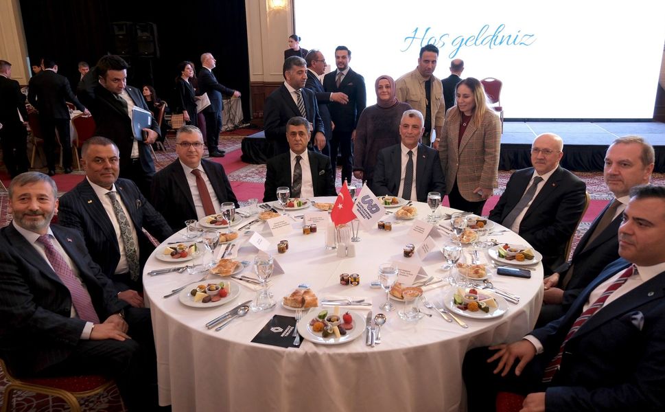 Nakliyeciler UND iftarında buluştu