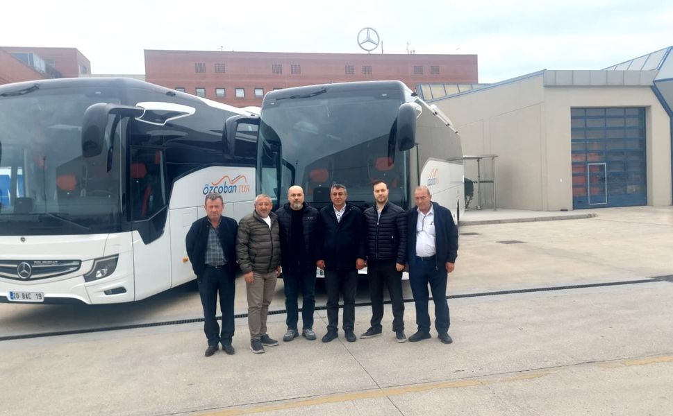 Hastalya Otomotiv’ten Özçoban Tur’a 2 adet Tourismo teslimatı
